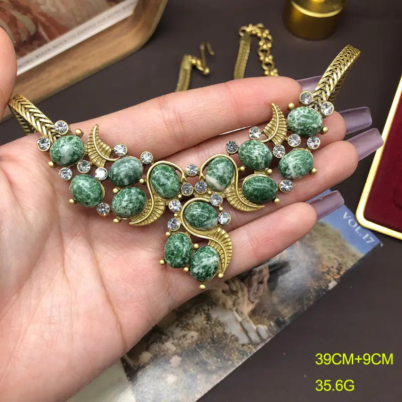 Ensemble collier et boucles d'oreilles turquoise au design vintage
