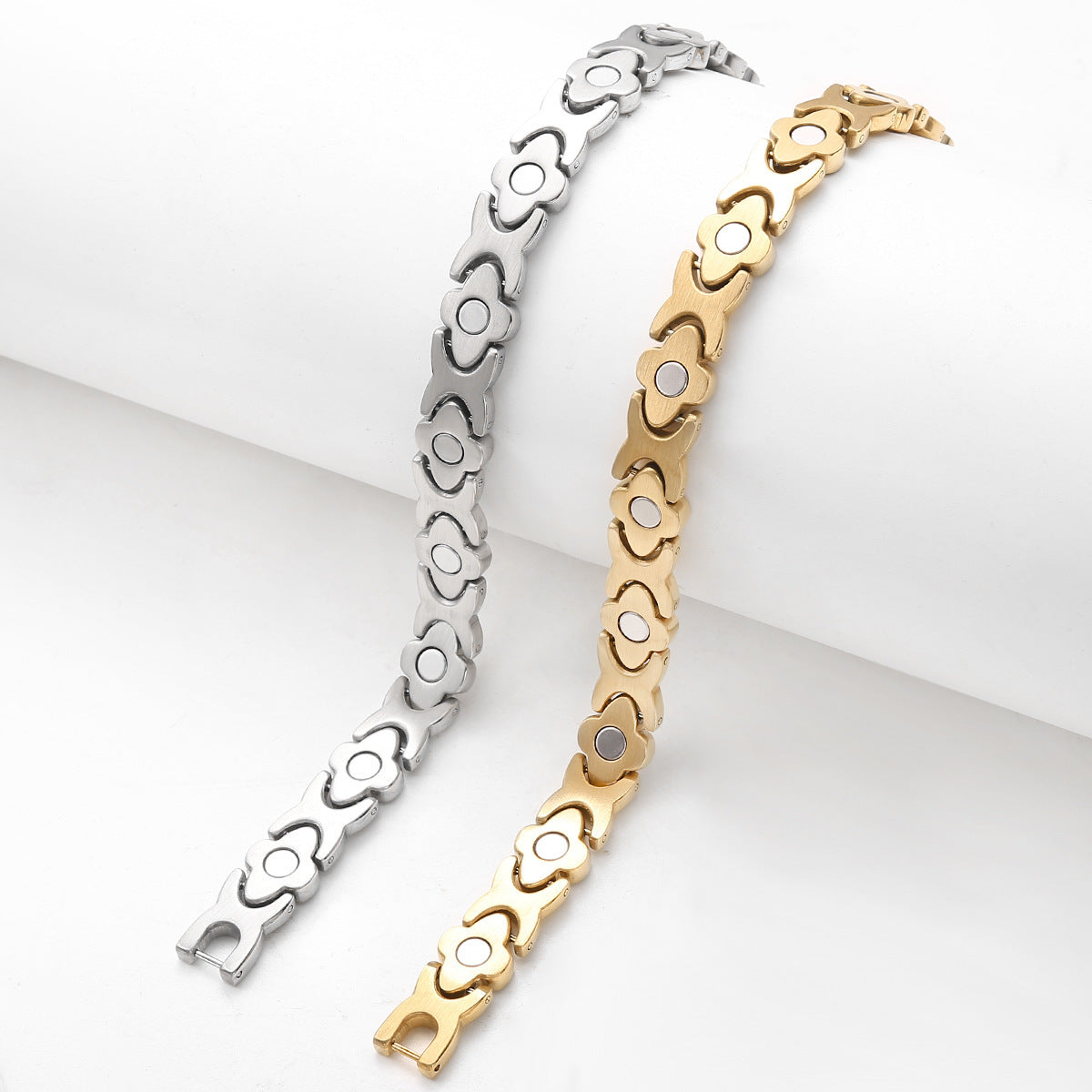 Fashion Clover Diamond Bracelet