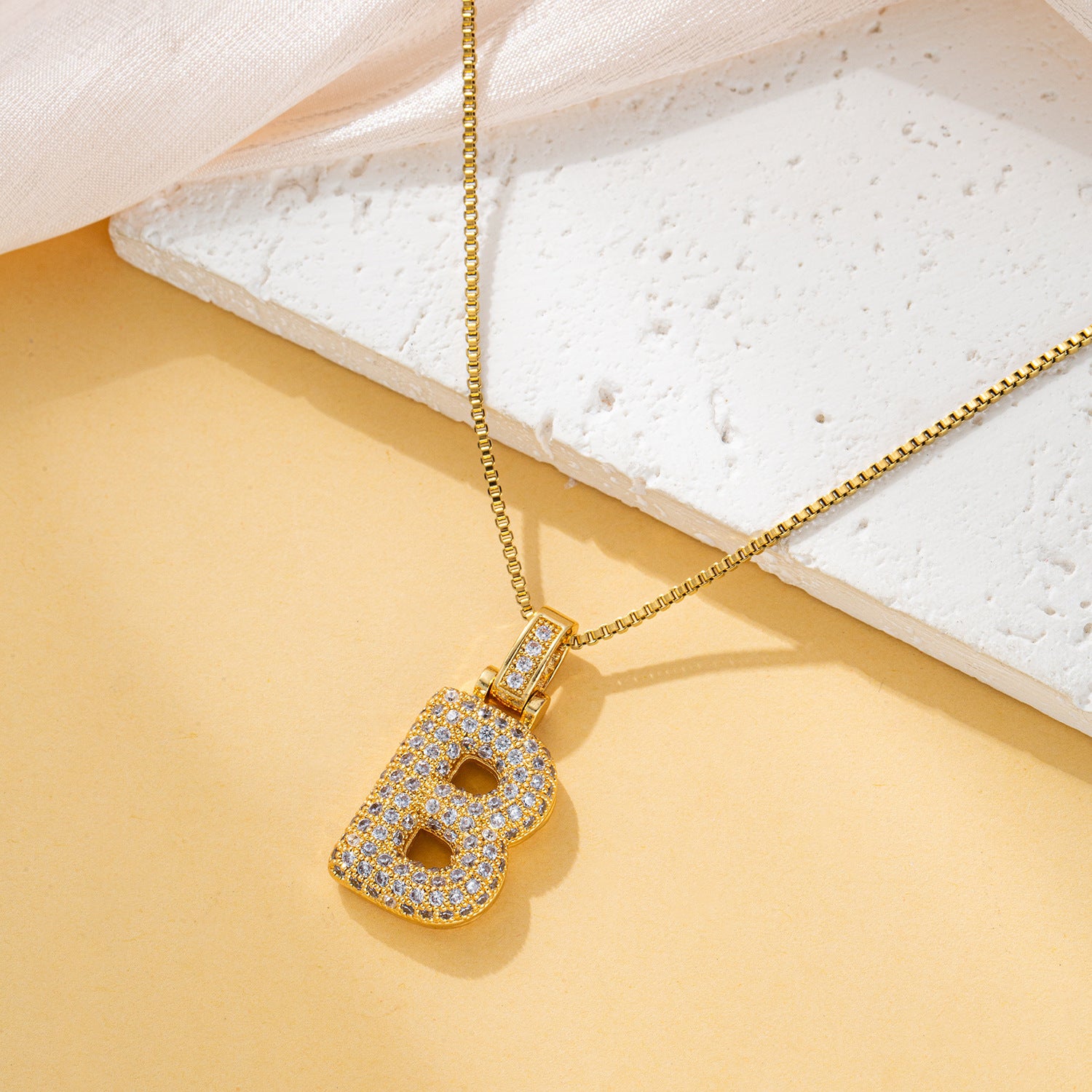 Creative fashion zircon fat 26 letter necklace