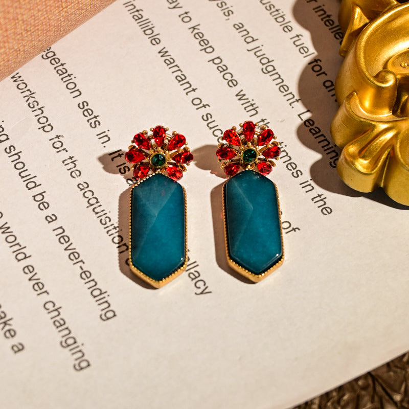 Vintage red flower rhinestone stud earrings