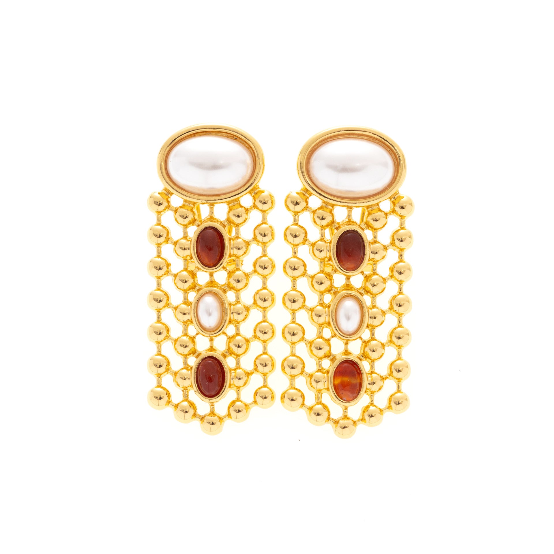 French retro niche design feature earrings