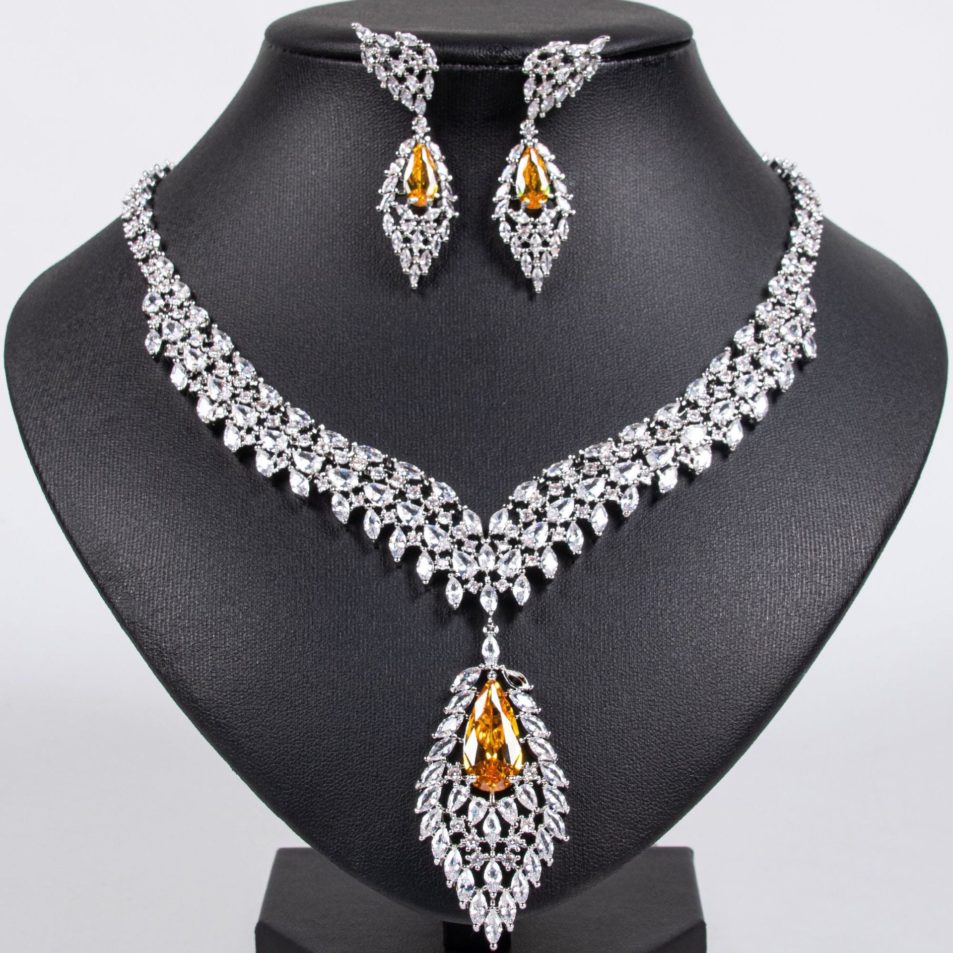 Luxury Zircon Wings Earrings Necklace Set