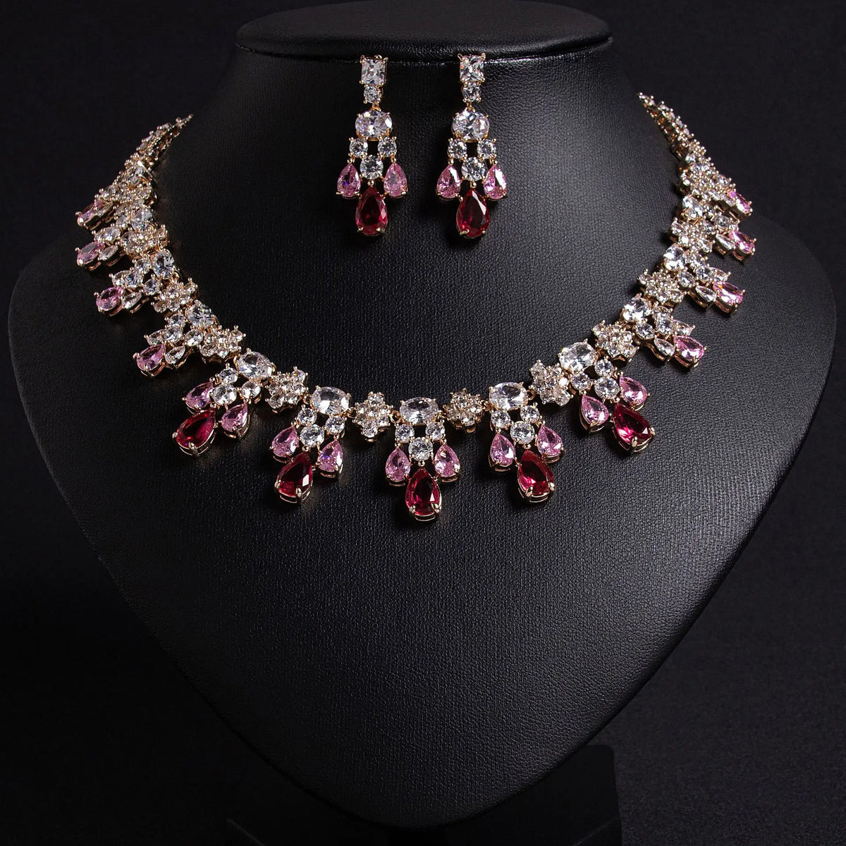 Parure de Bijoux Fleur Rouge Rubis Luxe avec Cristaux Scintillants