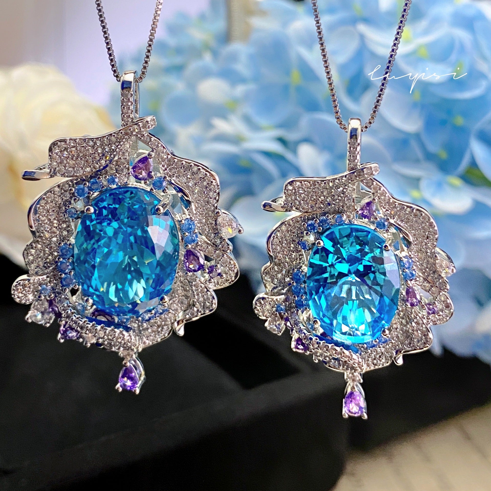 Collier opale grande carat bleu mer étincelant