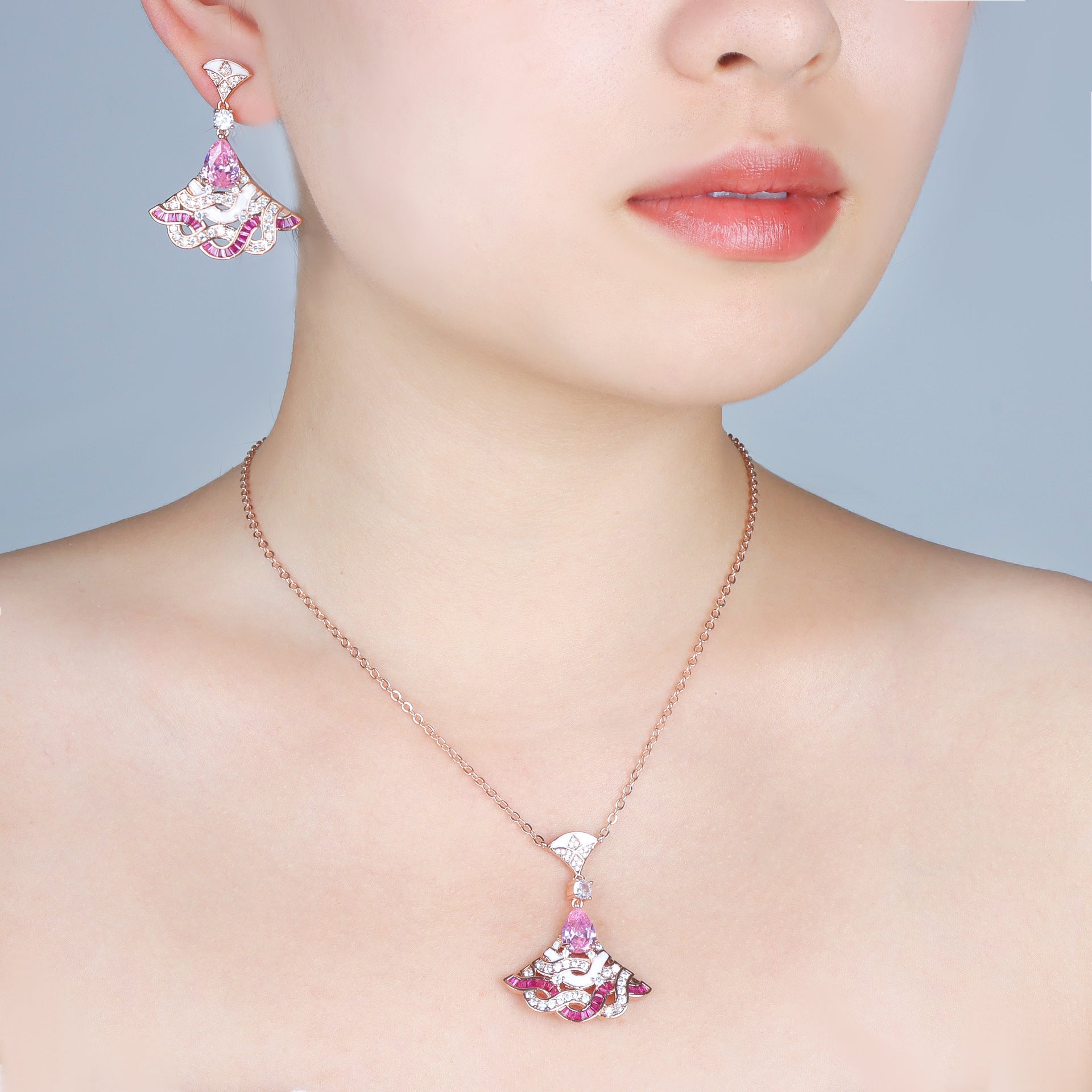 New pink diamond fan necklace women's evening dress fan set