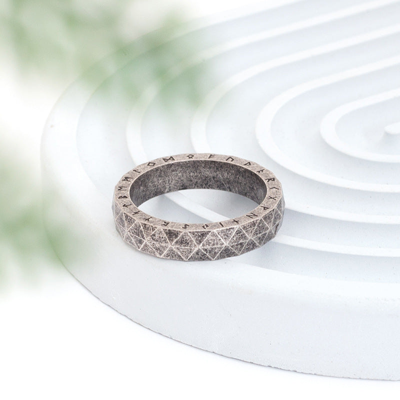 Vintage text rhombus titanium steel ring