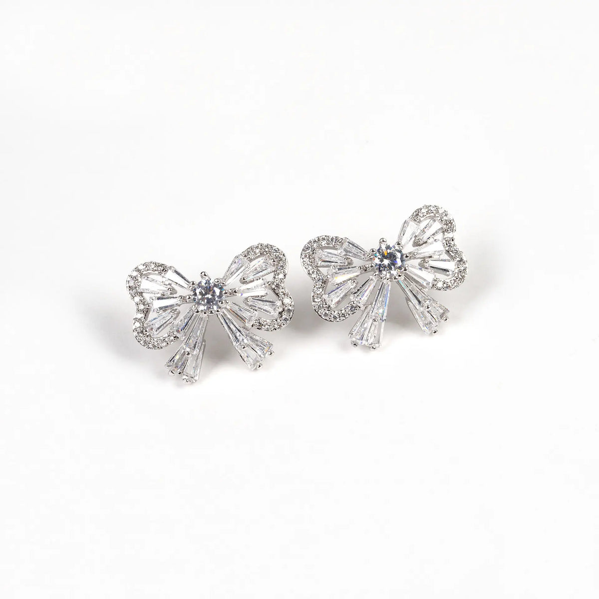 Elegant Silver Bow Crystal Necklace and Earrings Jewelry Set