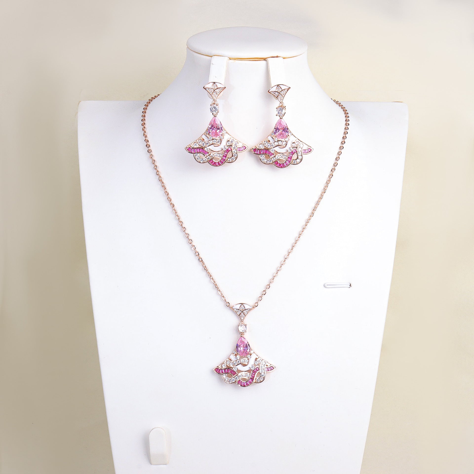 New pink diamond fan necklace women's evening dress fan set