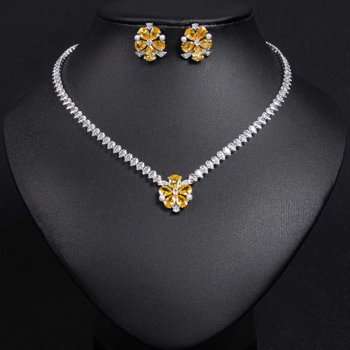 Luxury Emerald Green Floral Necklace Set for Women – Marquise Crystal Jewelry with Matching Earrings