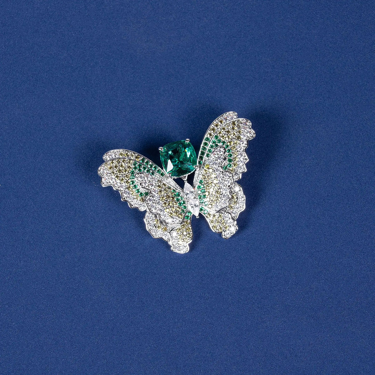 Nouveau collier papillon couleur double zircon serti