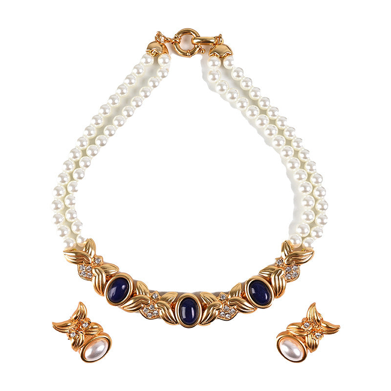 Collier de lapis-lazuli émaillé « Medieval Heavy Industry »