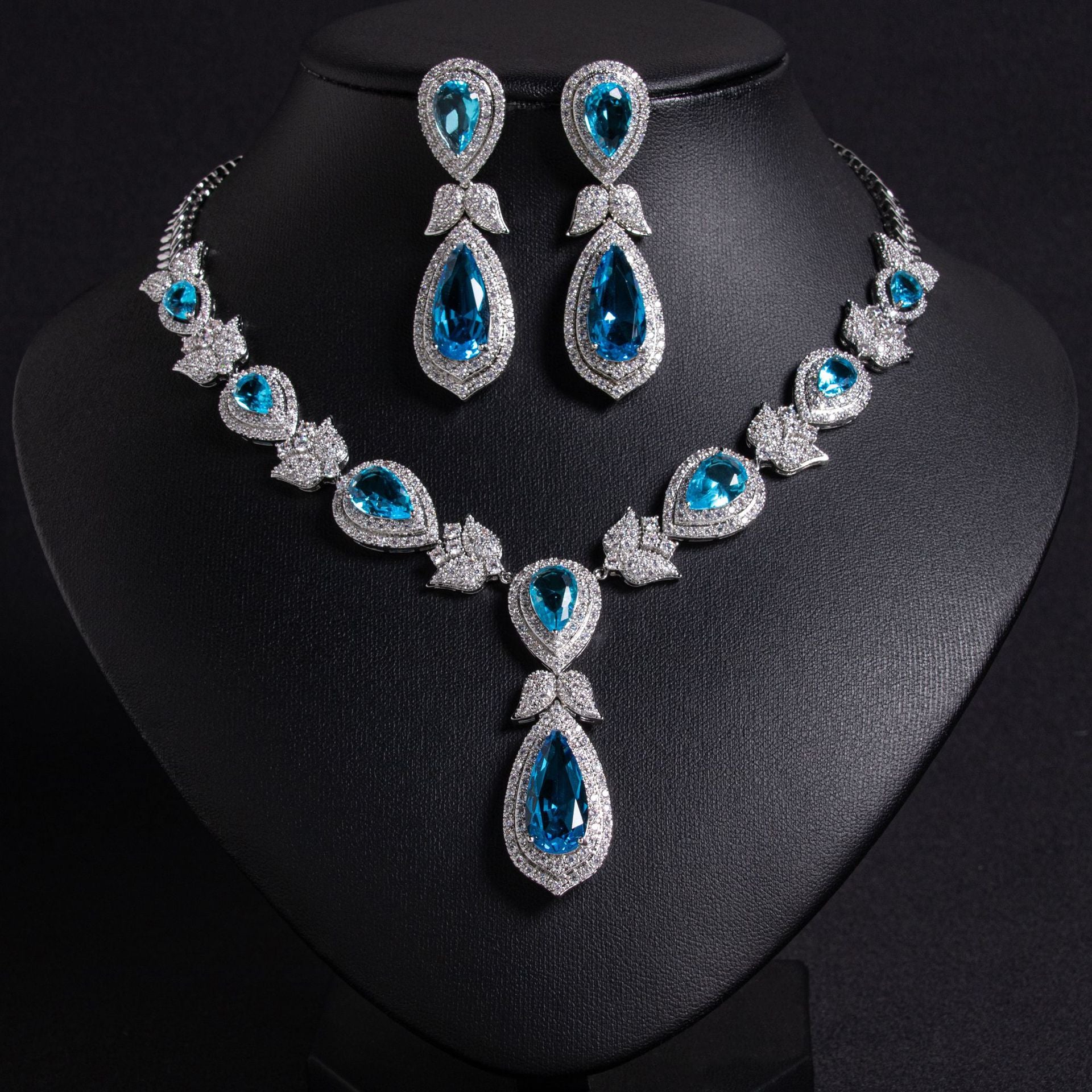Luxury Red Teardrop Crystal Necklace and Earrings Jewelry Set for Women