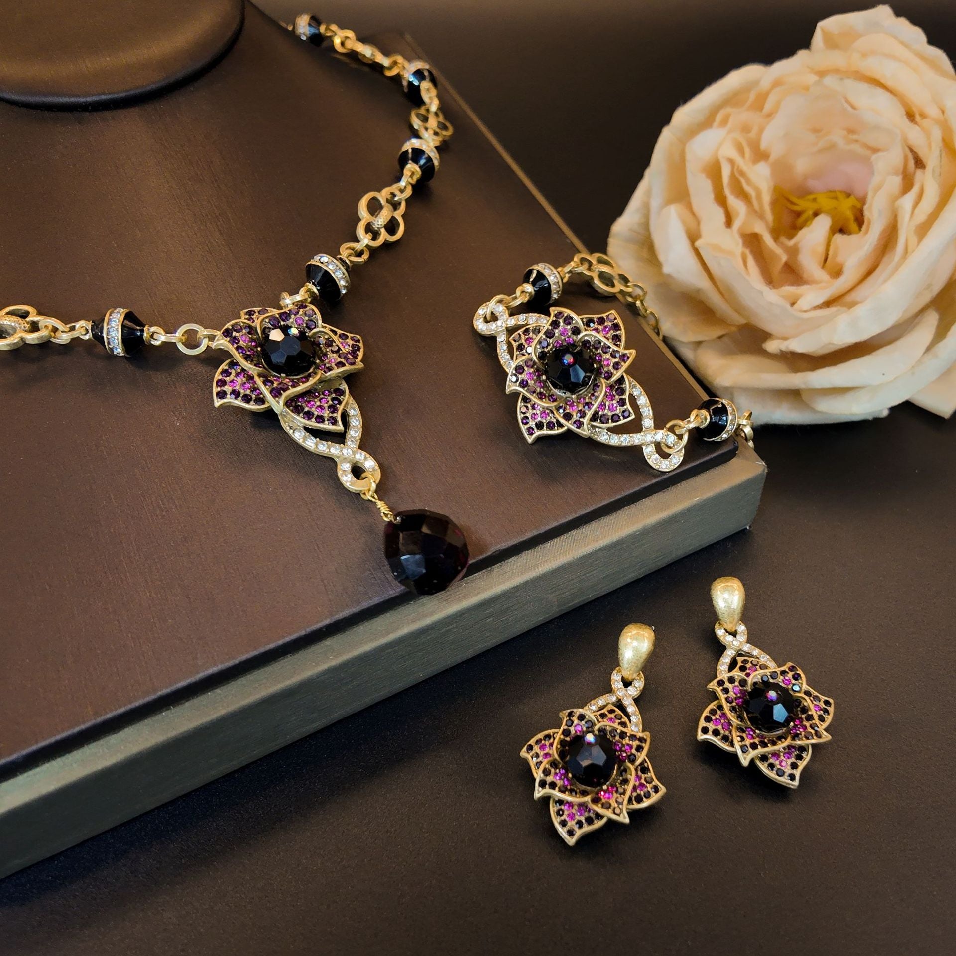 Three-dimensional double-layer camellia polygonal glazed set