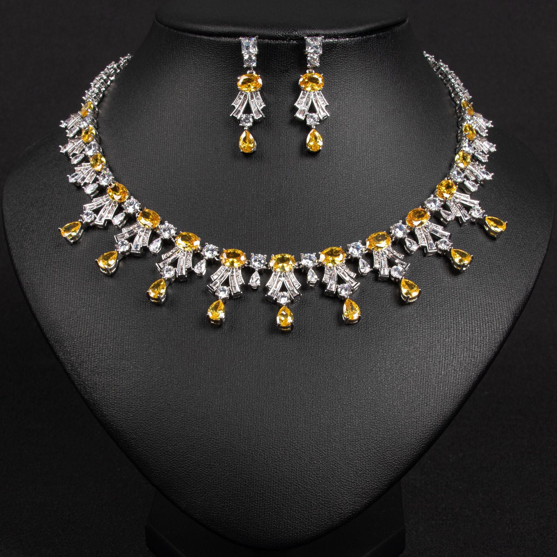 Luxury Ruby Red Gemstone Statement Necklace Set for Women – Elegant Jewelry with Matching Earrings
