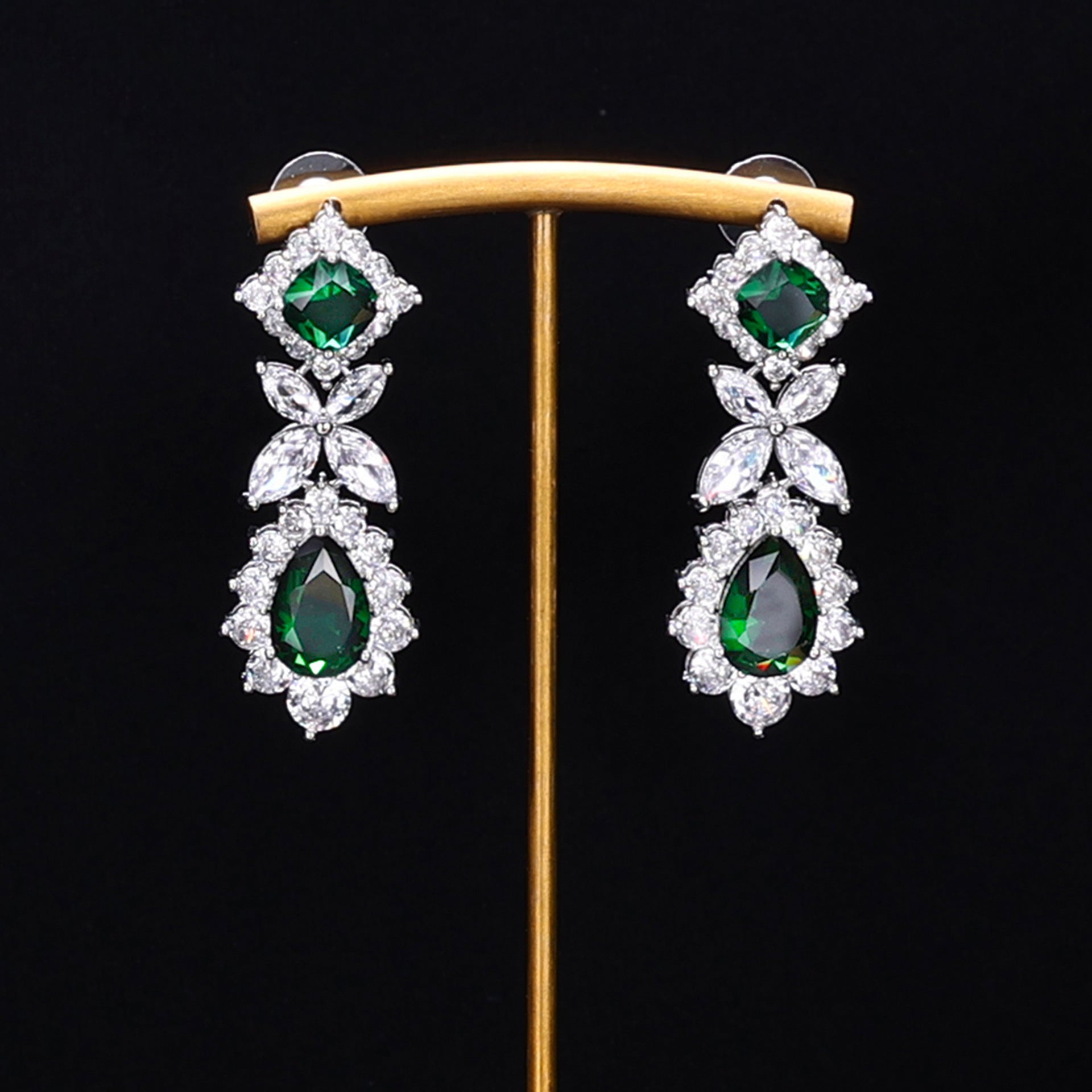 Parure de mariée glamour en cristal rouge pour occasions spéciales