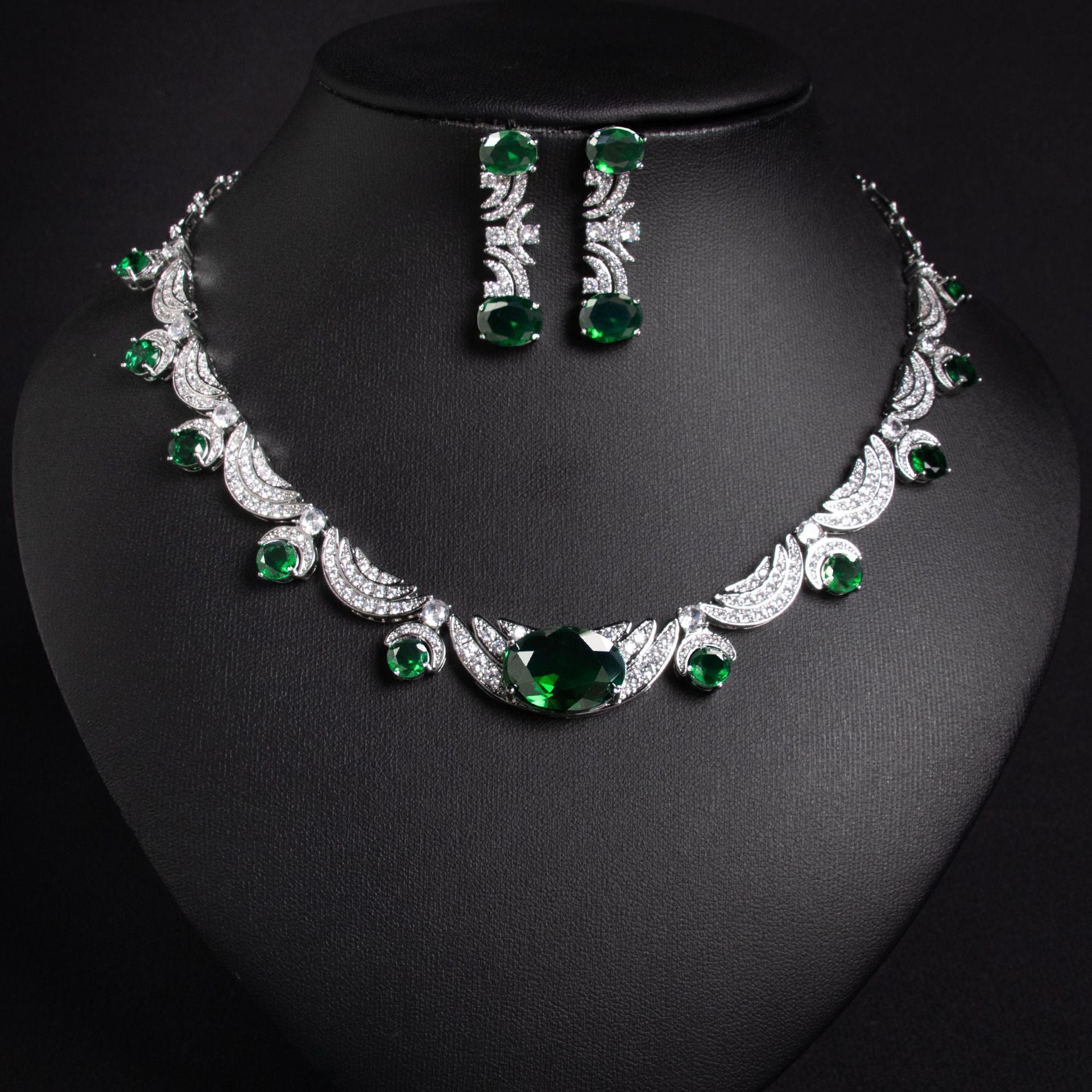 Luxury Ruby Red Crystal Necklace Earrings Set – Elegant Statement Jewelry for Women