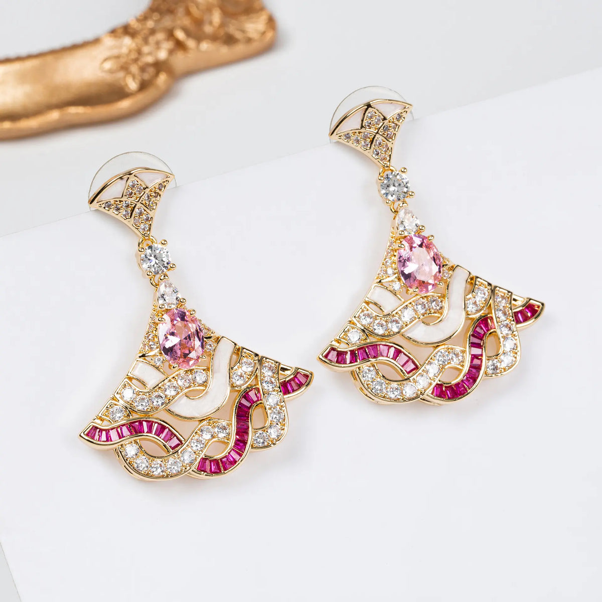 Boucles d'oreilles pendantes de luxe éventail en cristal rose ton doré pour femmes