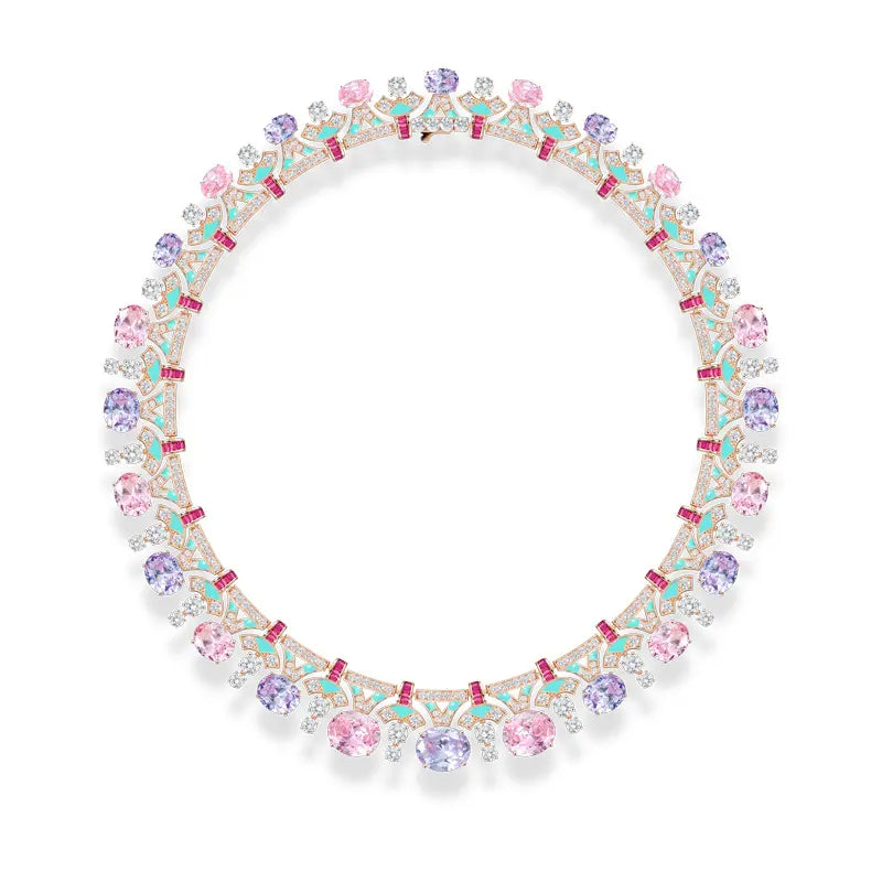 Collier en émail et pierres précieuses plaqué or