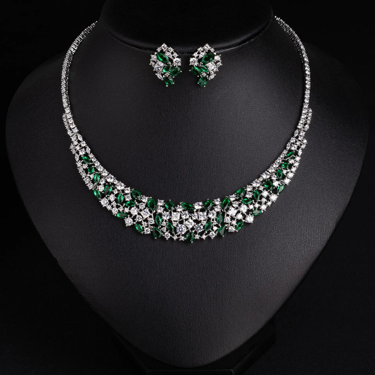 Luxury Emerald Green Crystal Necklace and Earrings Jewelry Set