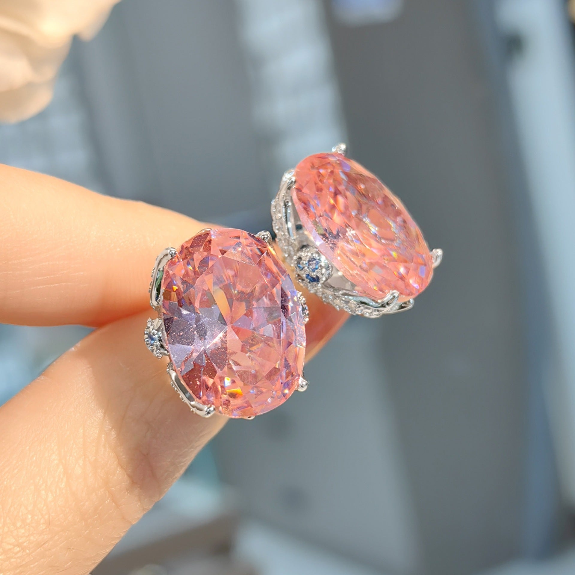 Light luxury pink pigeon egg colored gemstone series