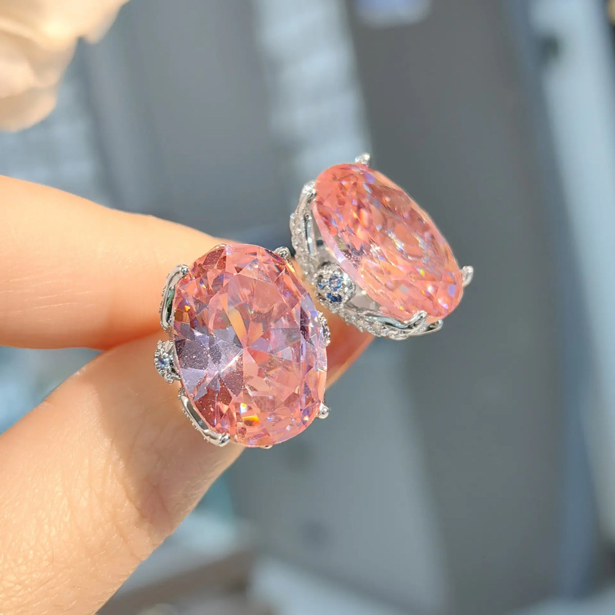 Série de pierres précieuses couleur œuf de pigeon rose de luxe léger