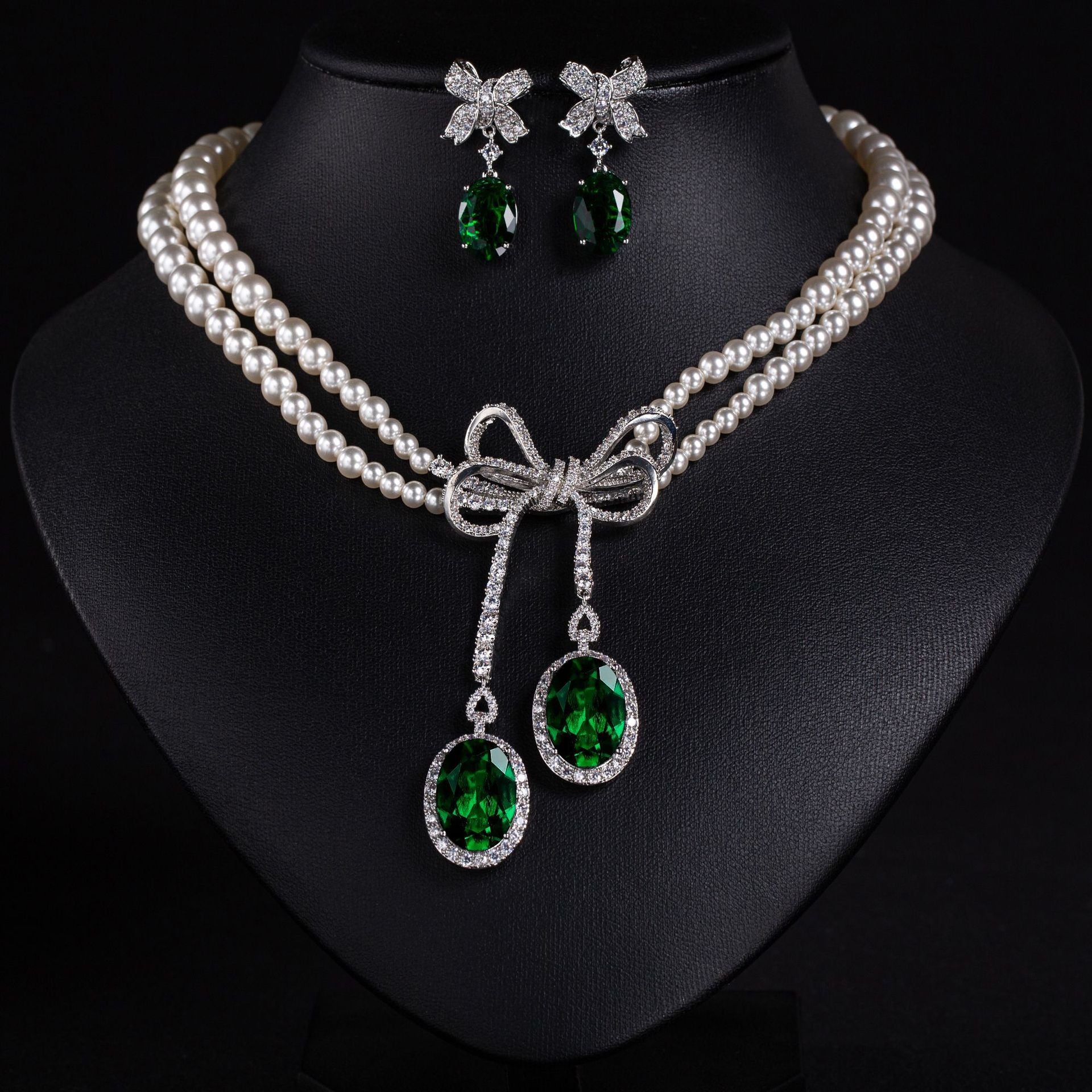 Fashion Light Luxury Pearl Diamond Bow Necklace Earrings Set