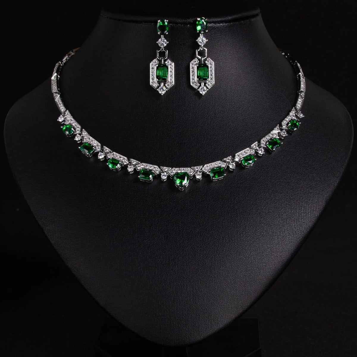Parure de bijoux de luxe avec collier et boucles d'oreilles en cristal multicolore