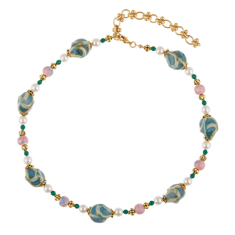 Collier de perles en céramique médiévale vintage