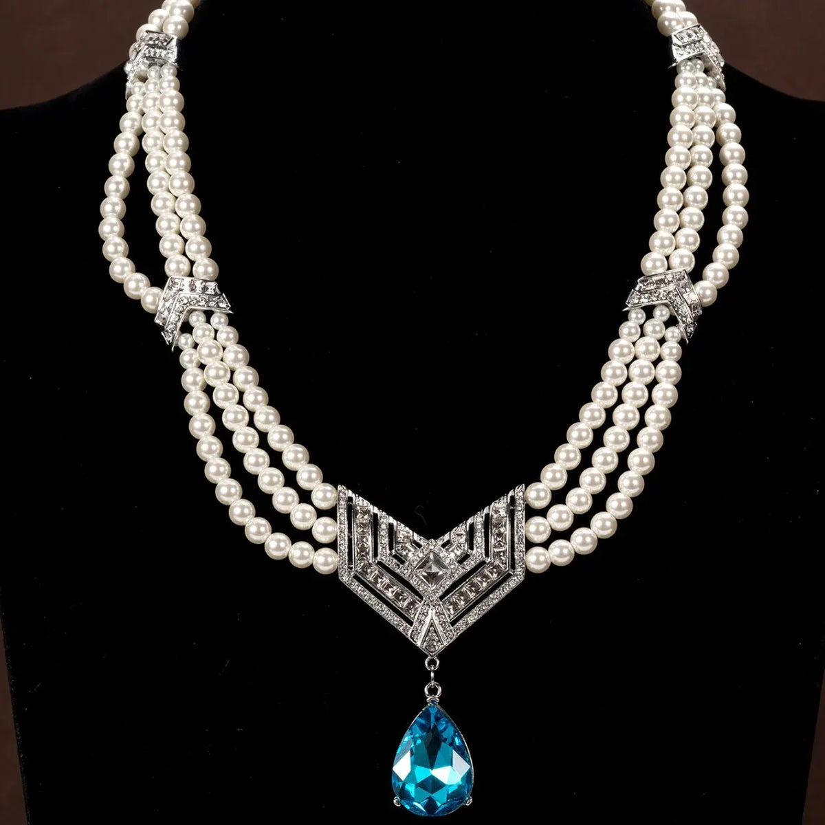 Vintage multi-layer pearl crystal pendant necklace