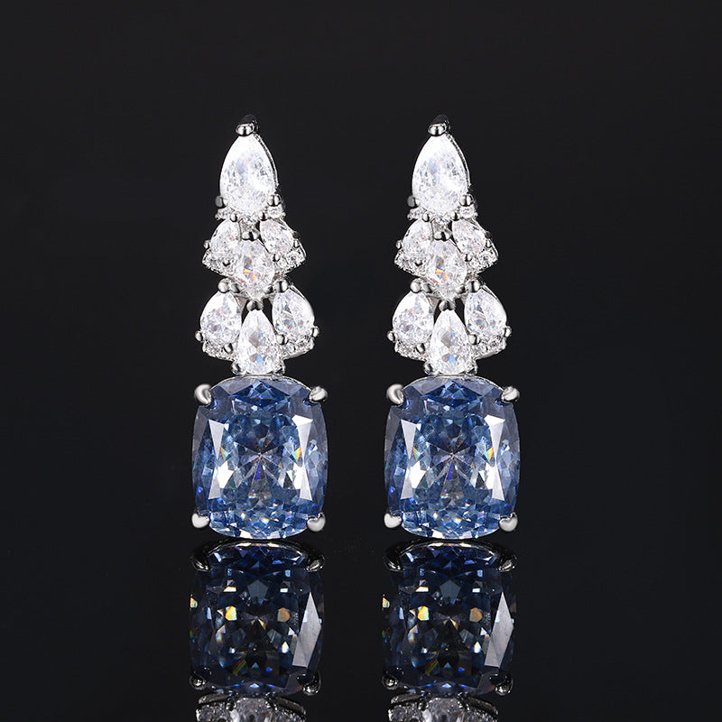 Boucles d'oreilles clous roses élégantes en cuivre plaqué or à fond plat