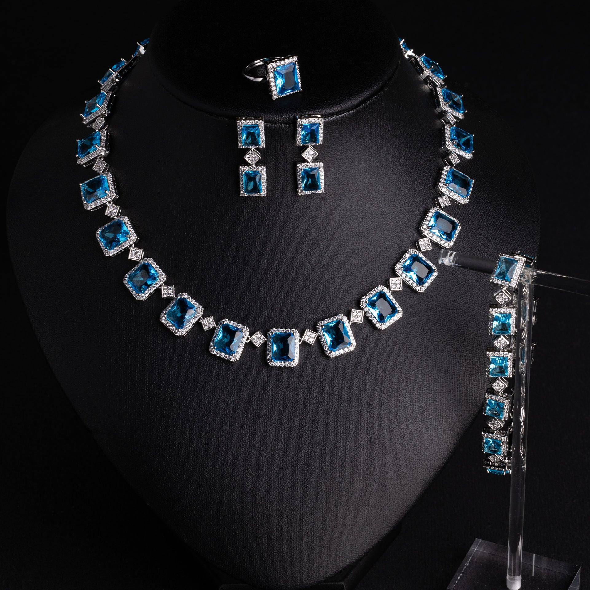 Luxury Emerald Green Square Crystal Jewelry Set – Necklace Earrings Ring for Women
