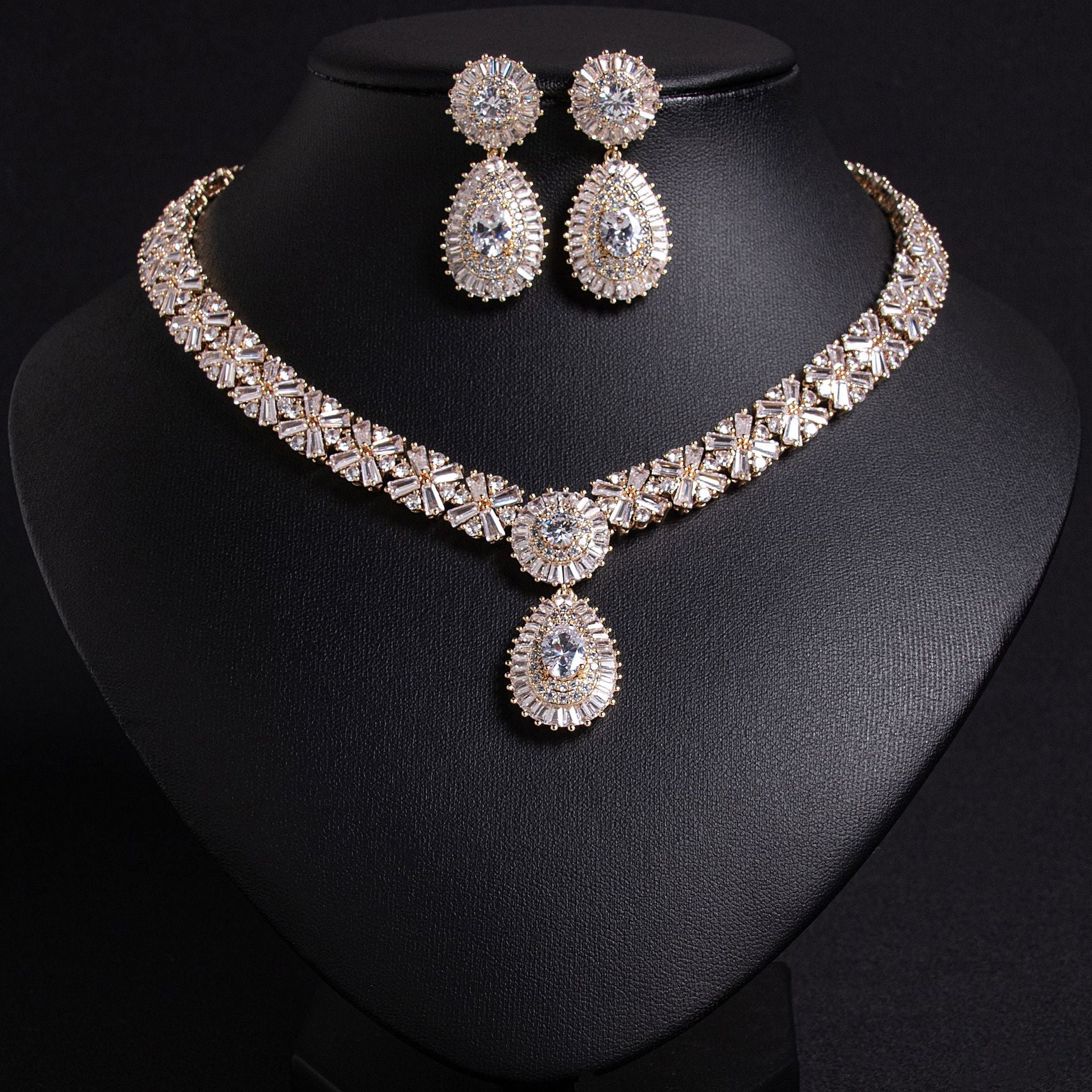 Luxury Red Crystal Statement Necklace Set – Bridal Wedding Jewelry for Women
