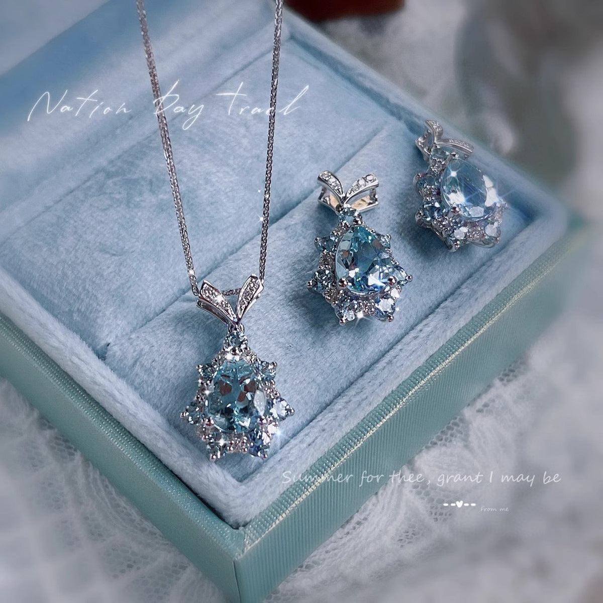 Water drop sapphire necklace