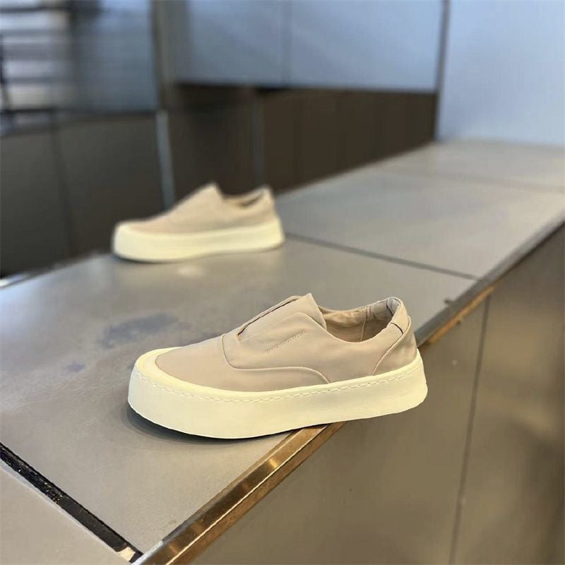 Summer breathable thick-soled wear-resistant casual shoes Running shoes and sports shoes for men