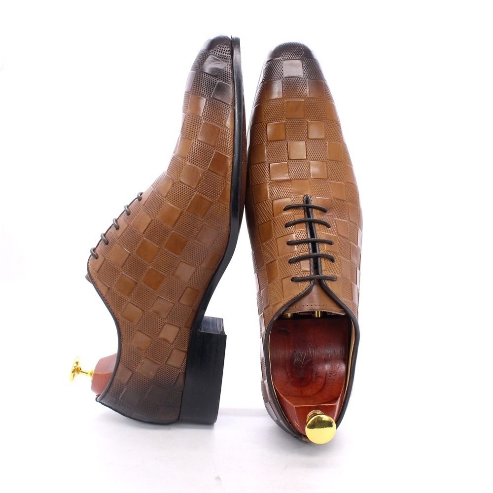 British style embossed leather shoes men's business dress Oxford shoes