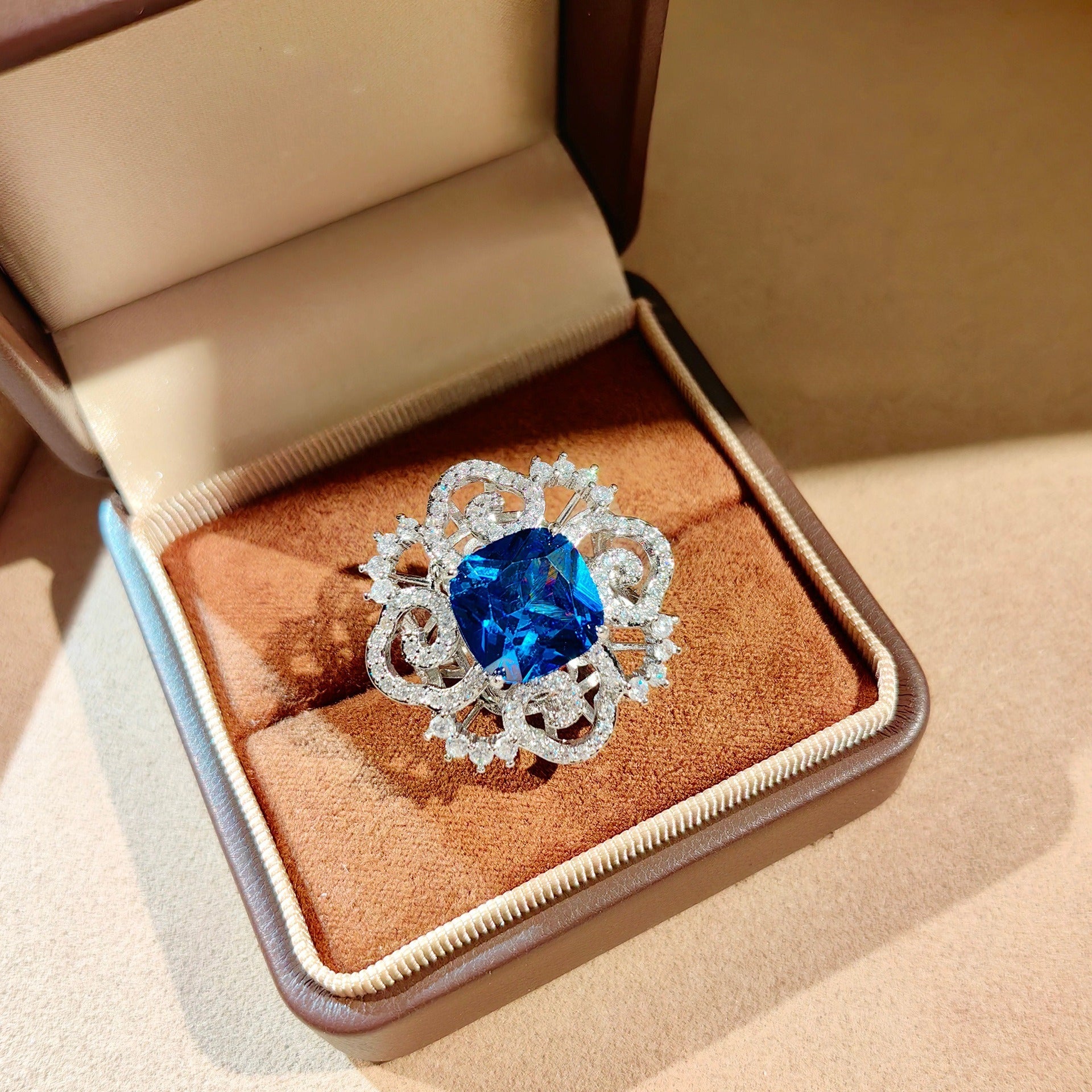 Vintage Royal Blue Crystal Necklace and Earrings Jewelry Set