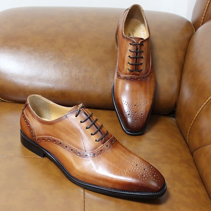 Oxford carved Brock men's lace-up dress shoes