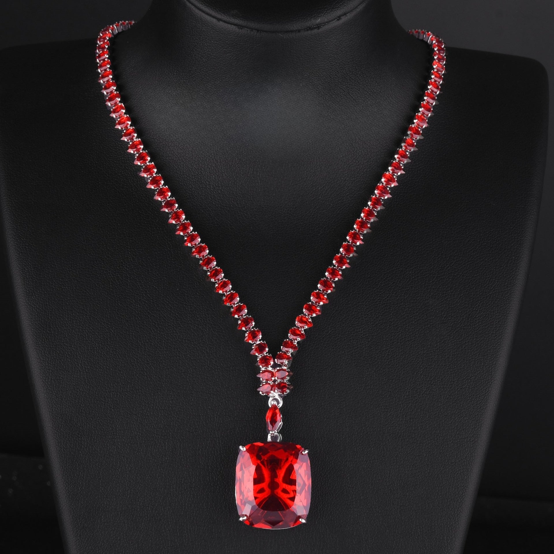 Fashion Sapphire Necklace 20 Carat Colored Treasure Set