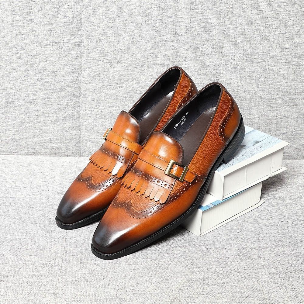 Brock carved retro loafers British fringed men's leather shoes