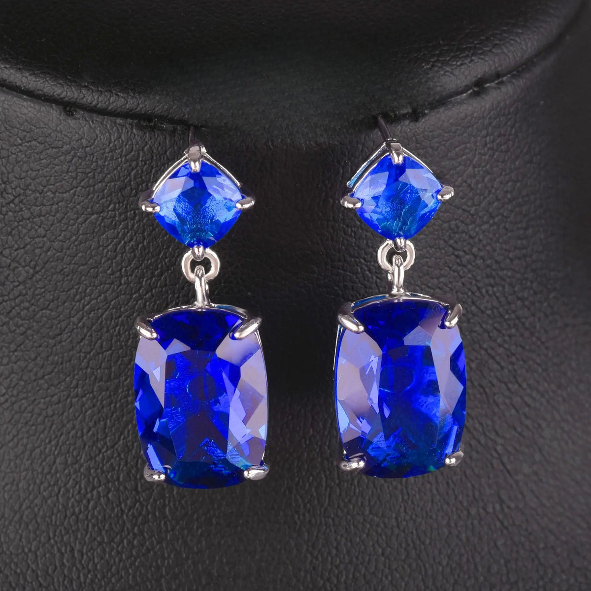 Collier Saphir Tendance 20 Carats Sertissage Trésor Coloré