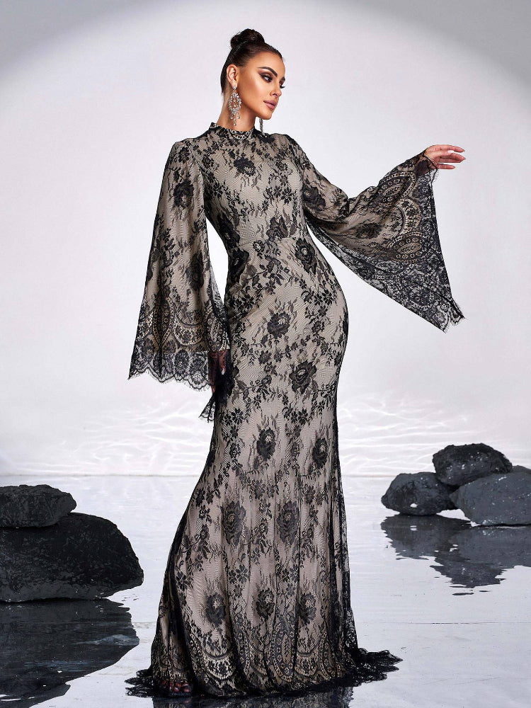 Stylish sexy lace long-sleeved dress