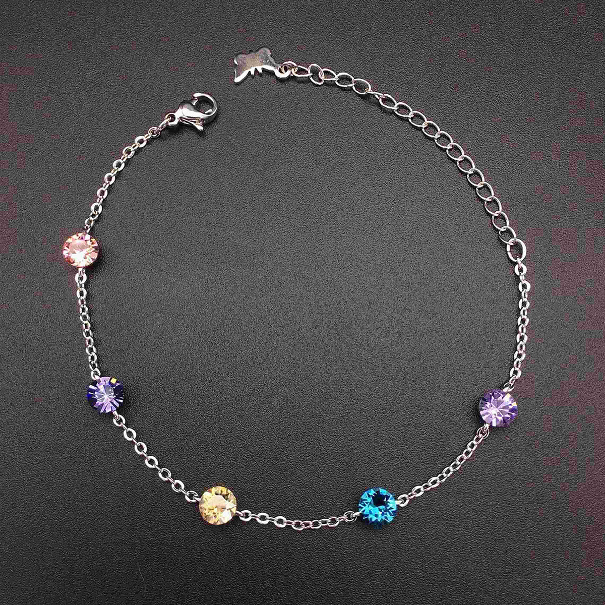 Vintage light luxury zircon buckle bracelet