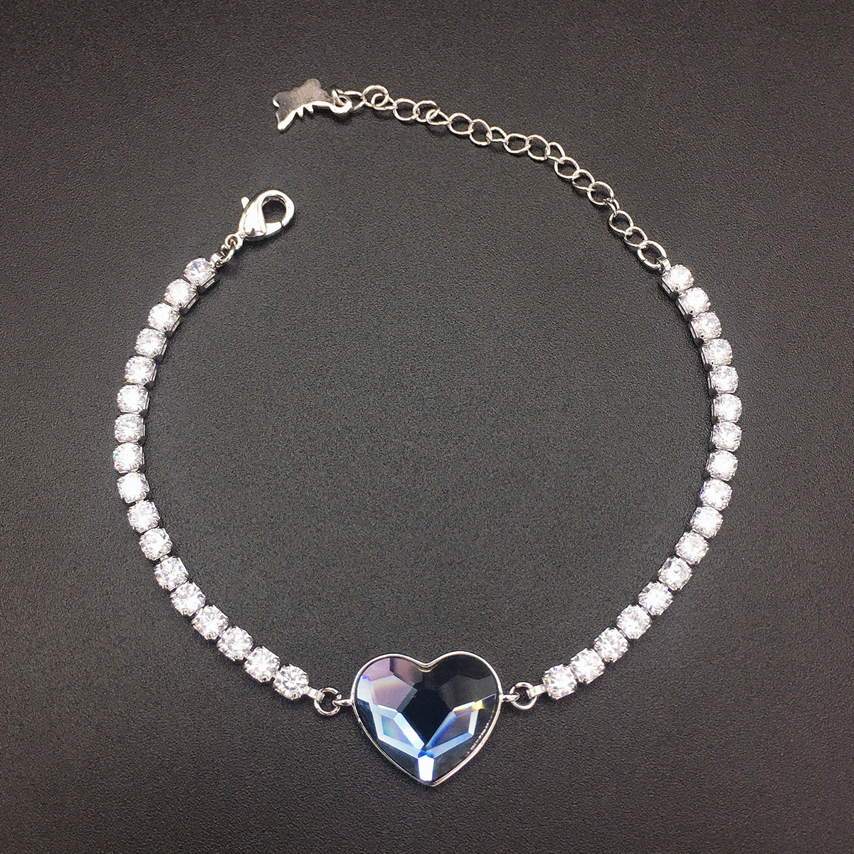 Vintage light luxury zircon buckle bracelet