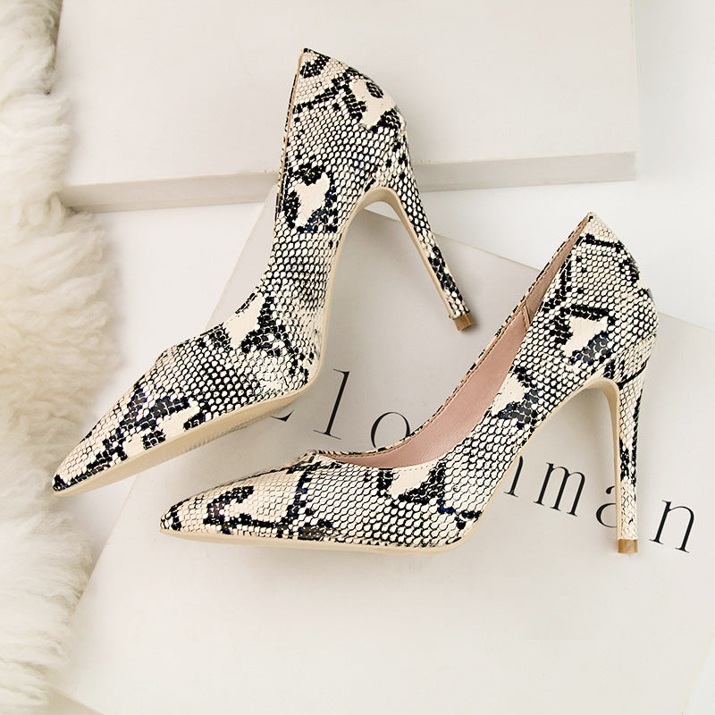 Fashion snake pattern pointed head shallow mouth nightclub high heels