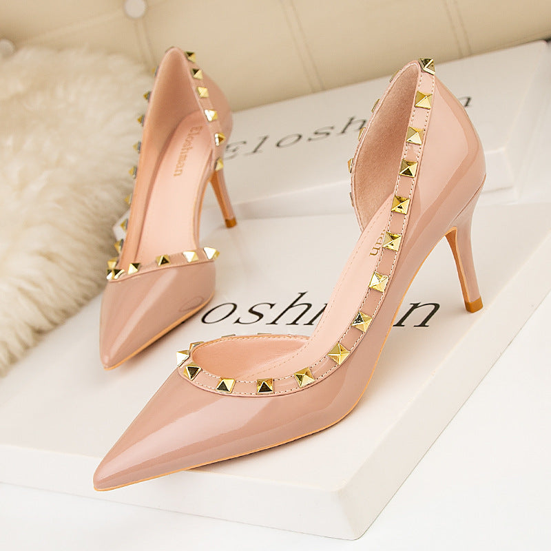 Fashion Rivet Point Shallow Mouth High Heels