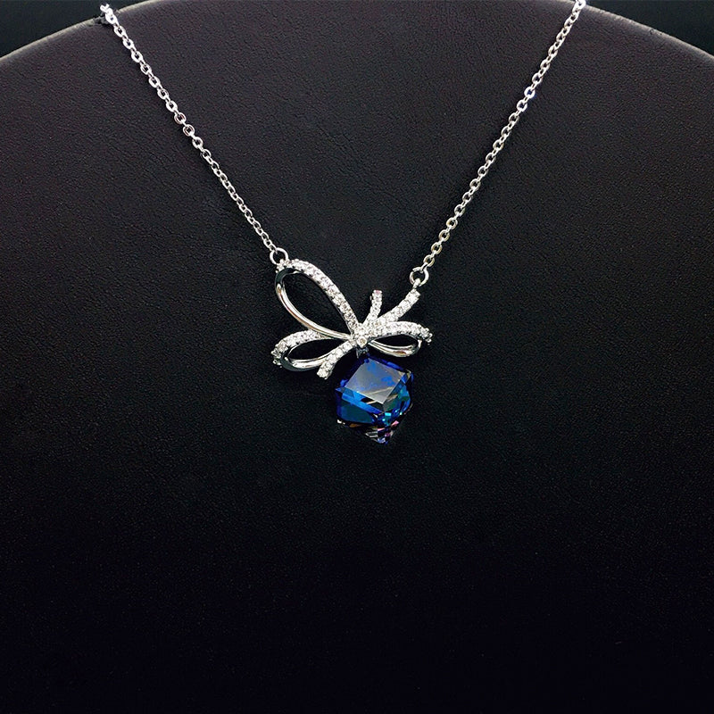 Chic Gold Necklace with Blue Crystal Bow for Daily Sophistication