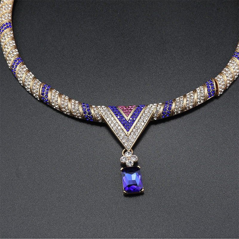 Elegant Gold & Green Onyx Jewelry Set for High - Profile Galas