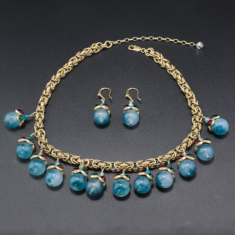 Chic Gold Jewelry Ensemble with Blue Stone Accents for Daily Sophistication