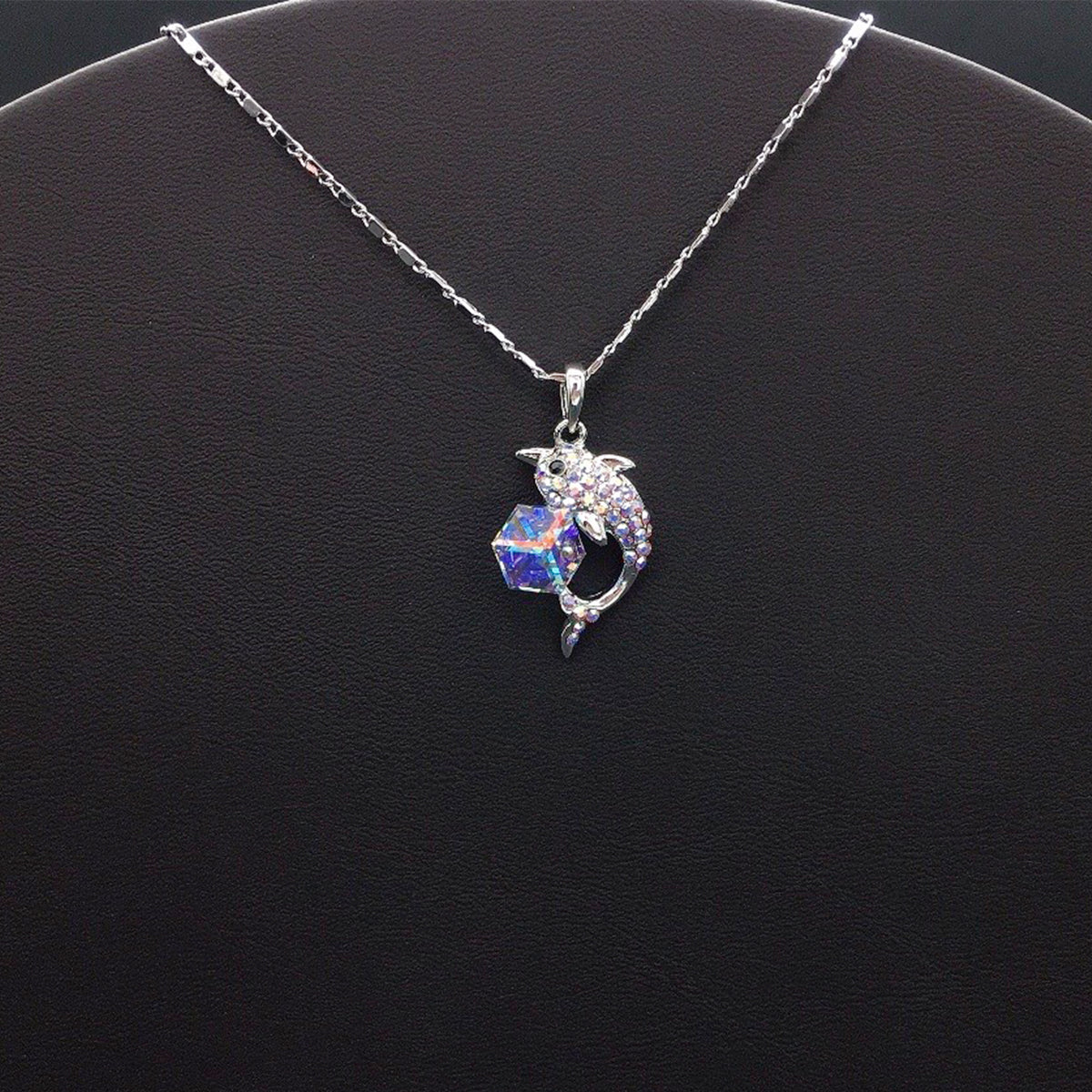 Glamorous Dolphin Blue Crystal Necklace for Romantic Dates