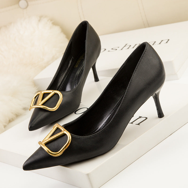 Fashion professional V-shaped square buckle pointed high heels